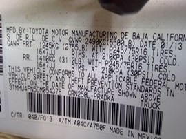2013 TOYOTA TACOMA WHITE SR5 CREW CAB 4.0 AT 4WD.  Z24846